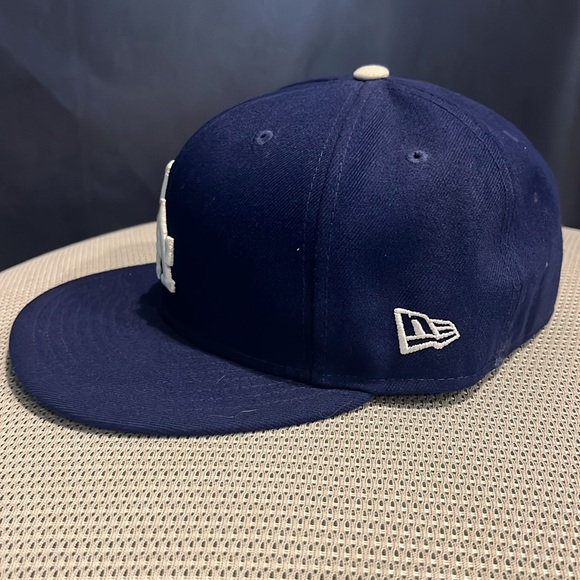 New Era Los Angeles Dodgers 59FIFTY Fitted Hat Cap Size 7 1/4 - Picture 2 of 5